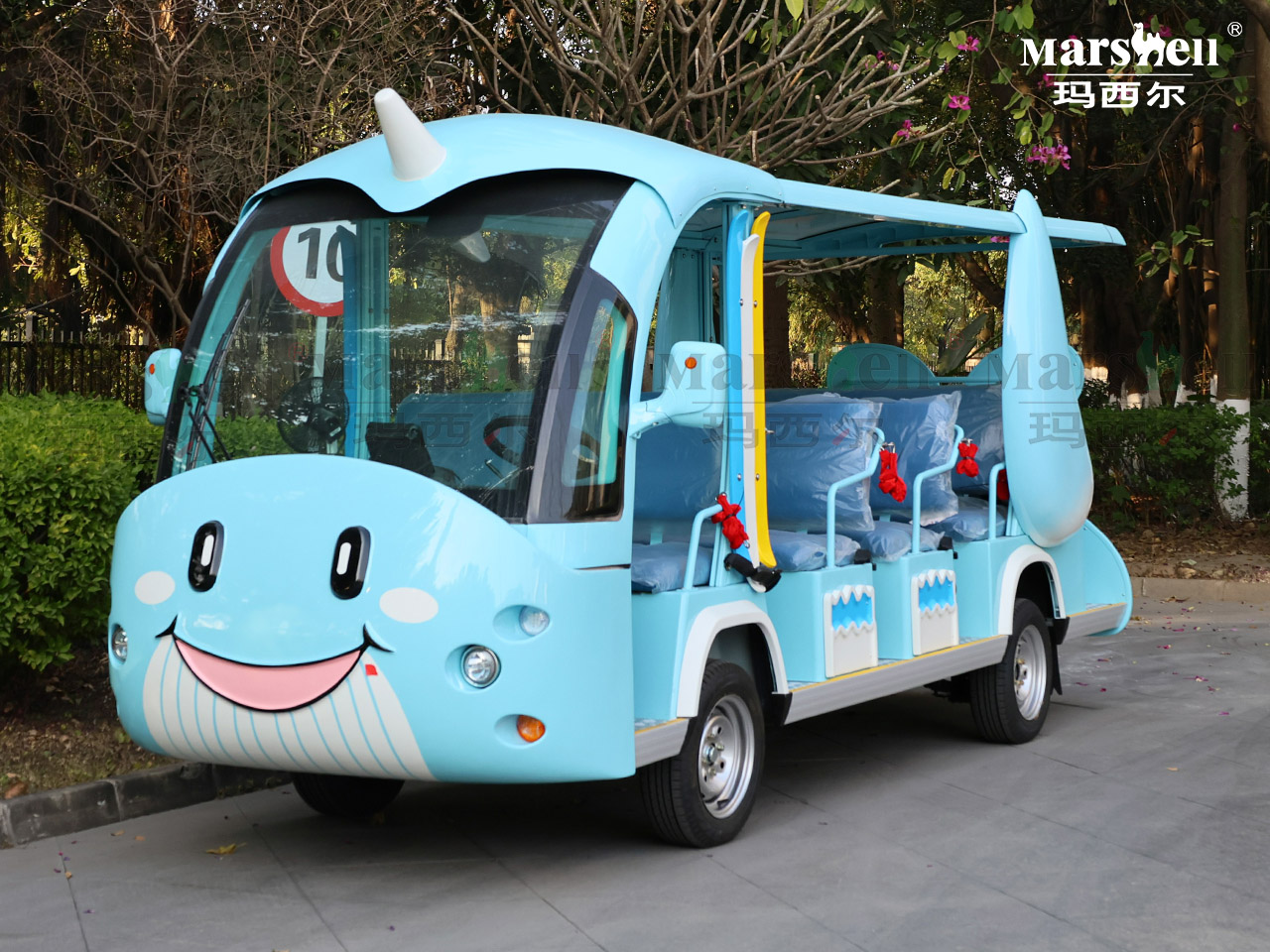十四座鯤主題造型觀光車