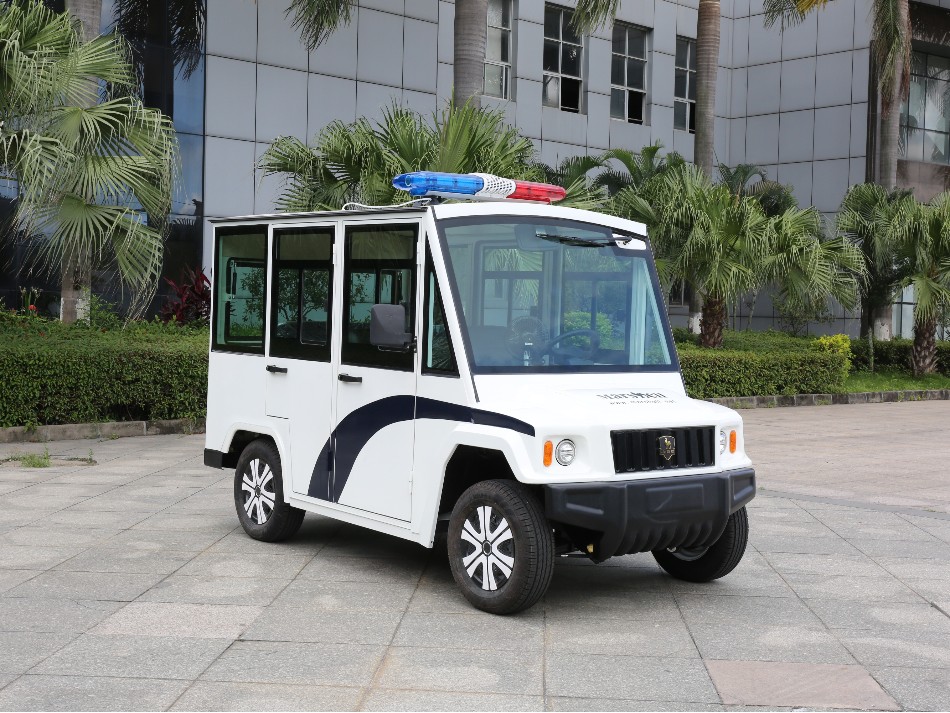 駕駛封閉電動(dòng)巡邏車的安全注意事項(xiàng) | 瑪西爾