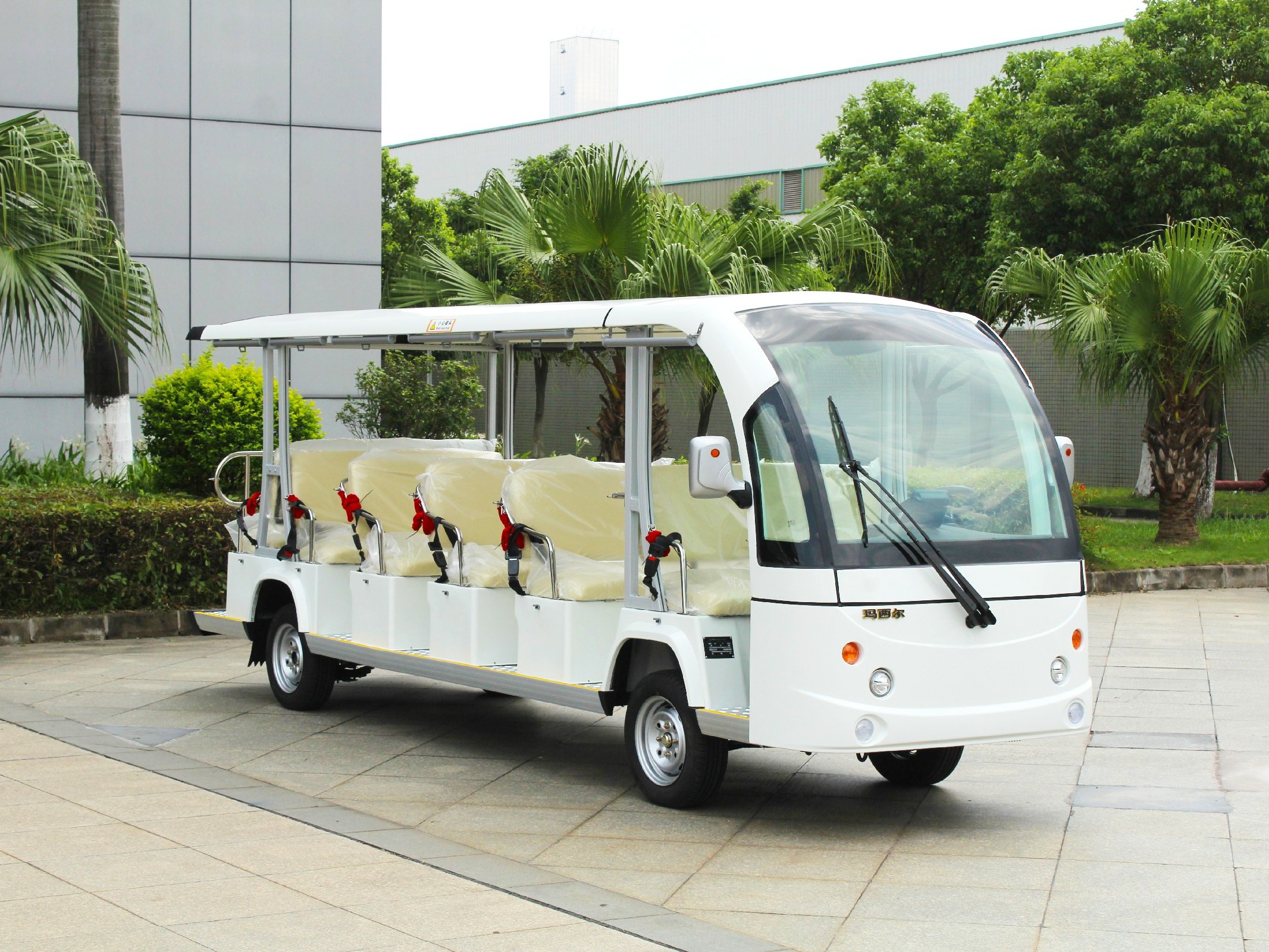 十七座電動(dòng)觀光車