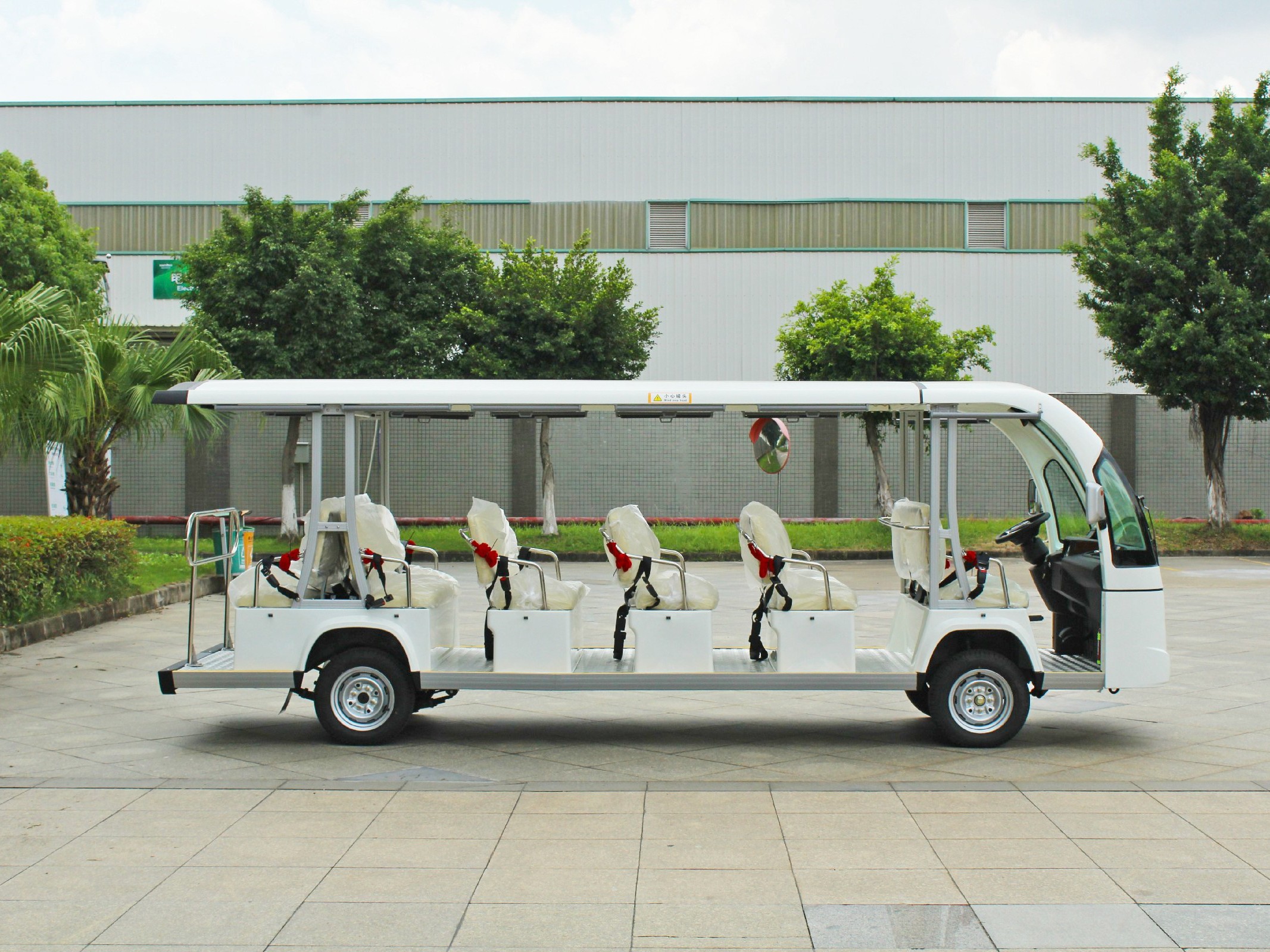 十七座電動(dòng)觀光車