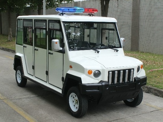 八座封閉巡邏車(chē)