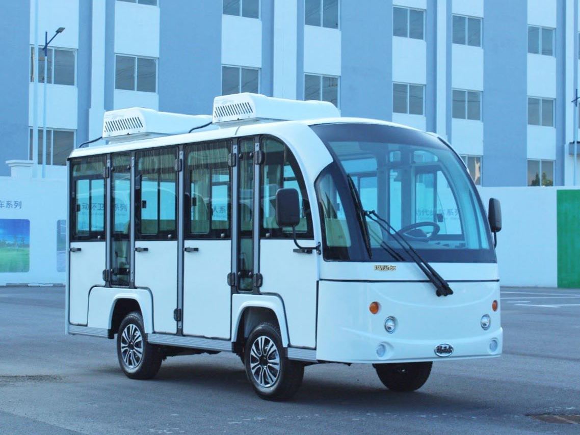 十一座封閉觀光車