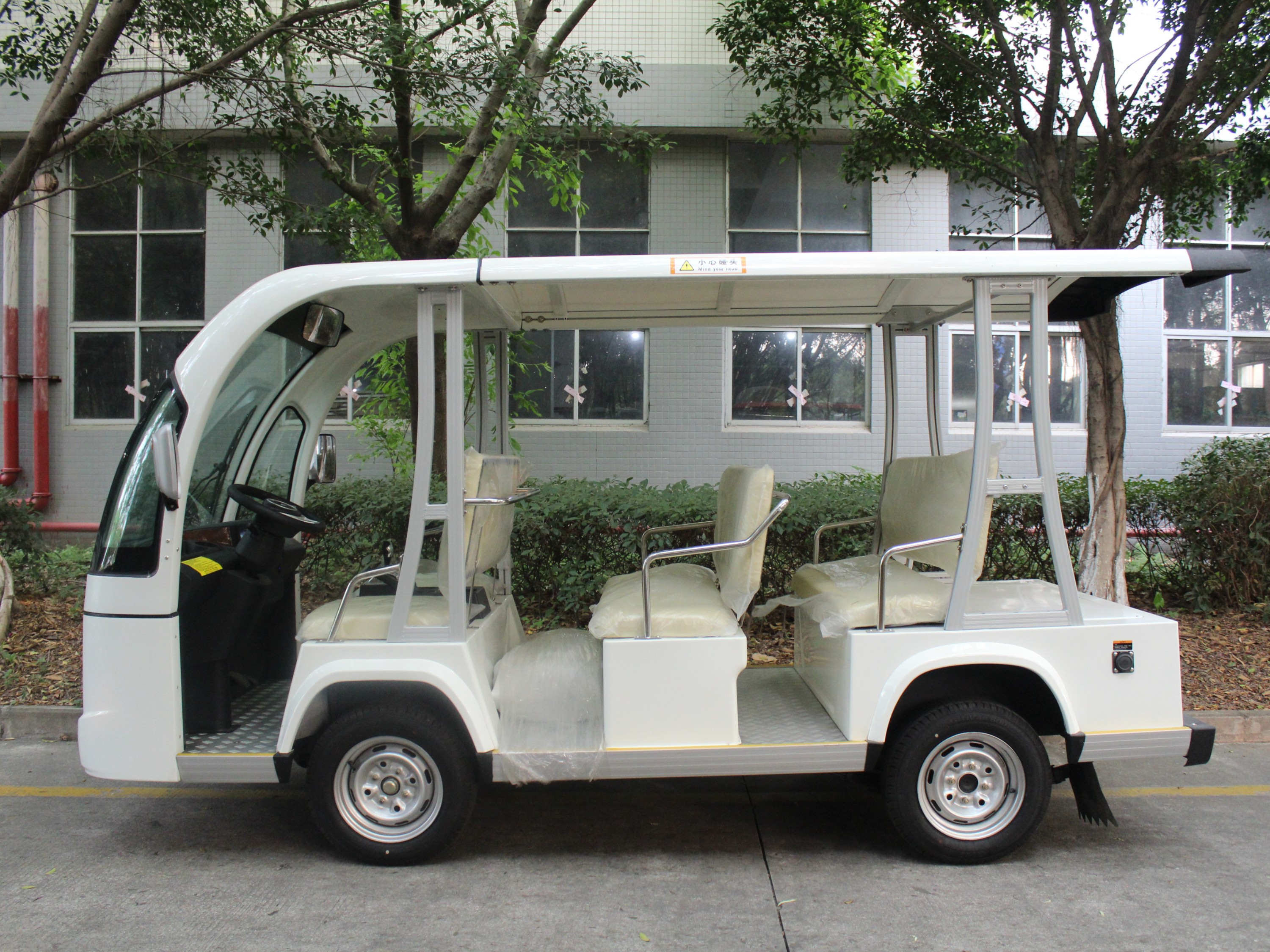 八座電動(dòng)觀光車