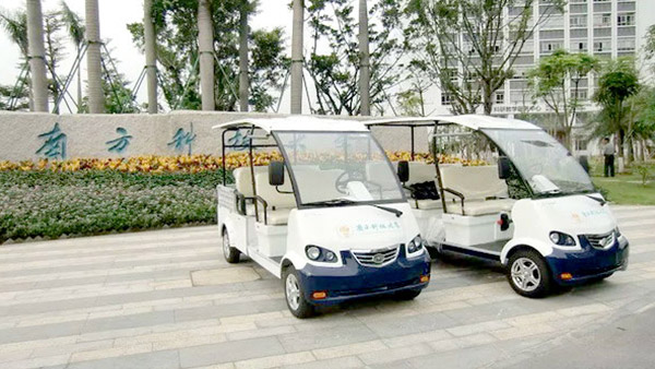 瑪西爾電動(dòng)觀光車在高校大受歡迎