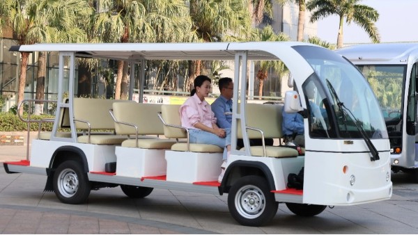 電動(dòng)觀光車(chē)價(jià)格解析與推廣：景區(qū)綠色出行的經(jīng)濟(jì)之選