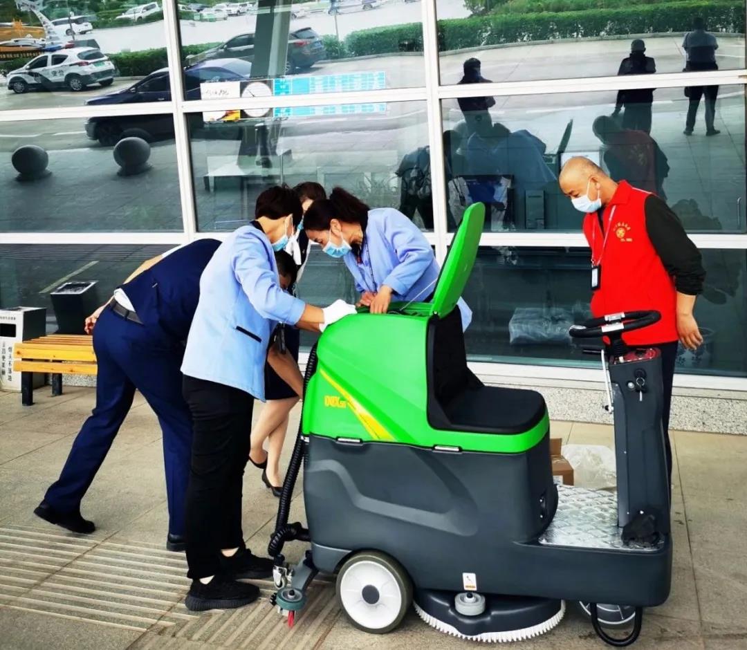 瑪西爾洗地機