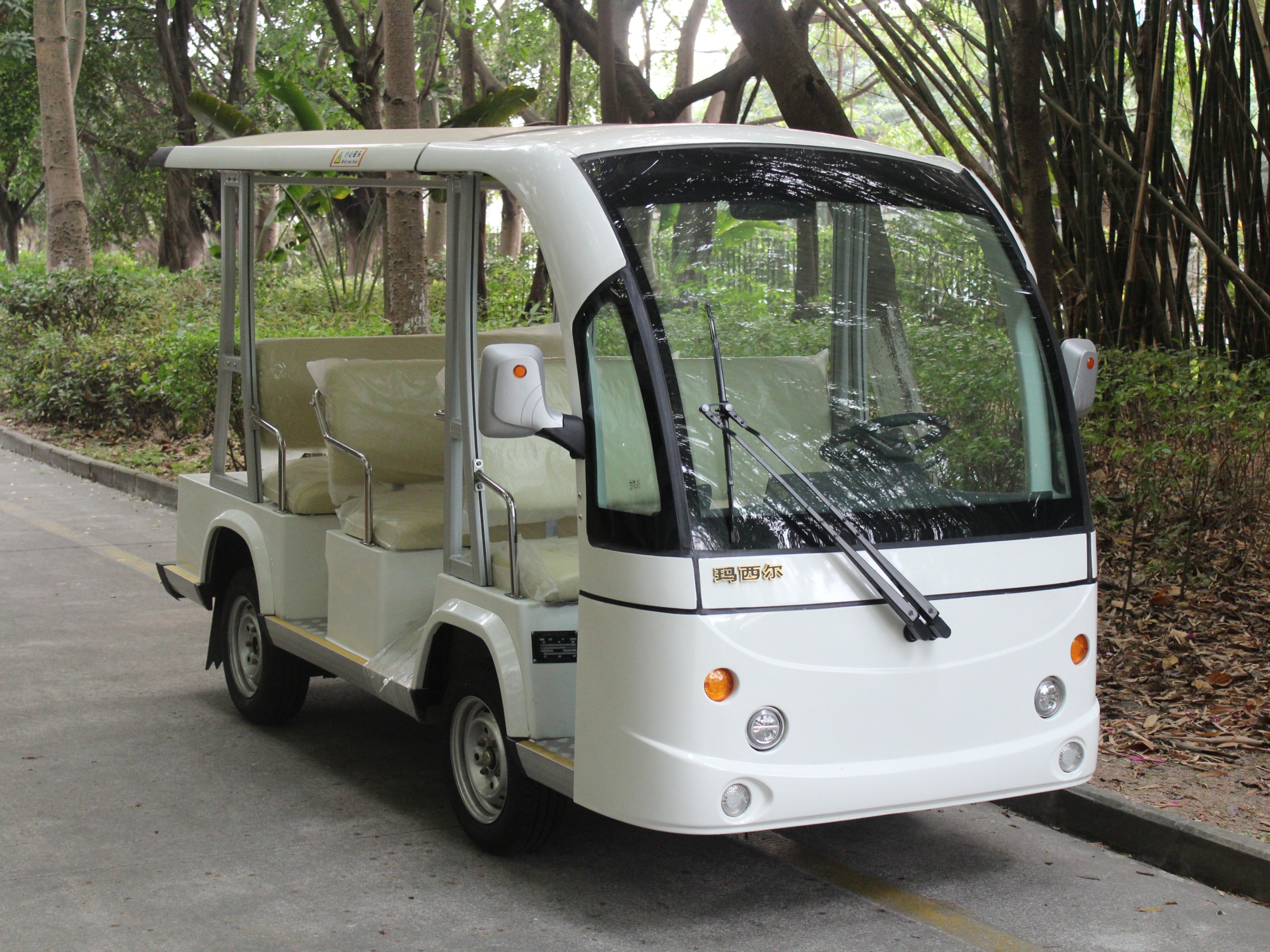 瑪西爾8座觀光車