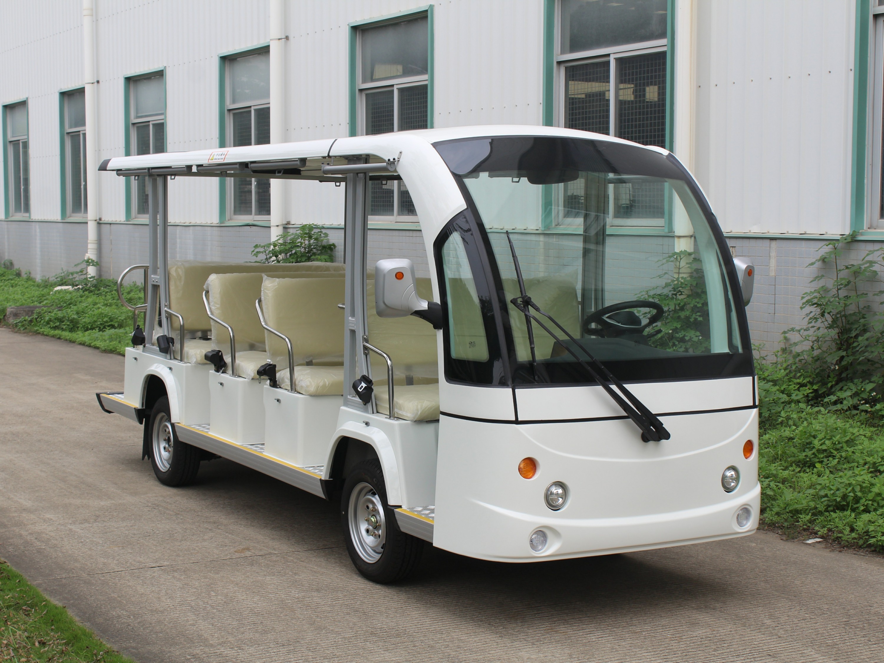 十四座電動觀光車DN-14M-2